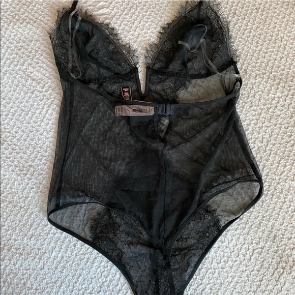 New Victoria’s Secret Lace Teddy Lingerie - Picture 5 of 8